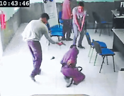 Policía hondureña tras la pista de homicidas de guardia