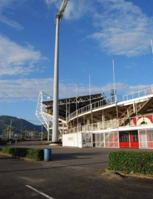 Una foto de las afueras del estadio en donde Honduras debutará en la Liga de Naciones de Concacaf.