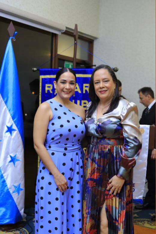 Ena Interiano de Ávila y María Del Carmen de Girón