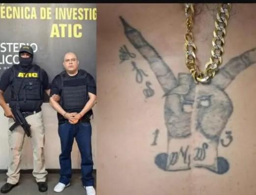 ¿Qué decía el enorme cartel que le dejaron a bus de la Ebenezer la Navidad del 2004?