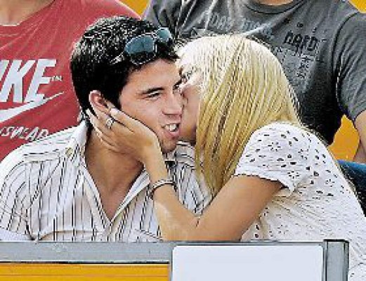 Desmienten traspaso de Saviola al Madrid