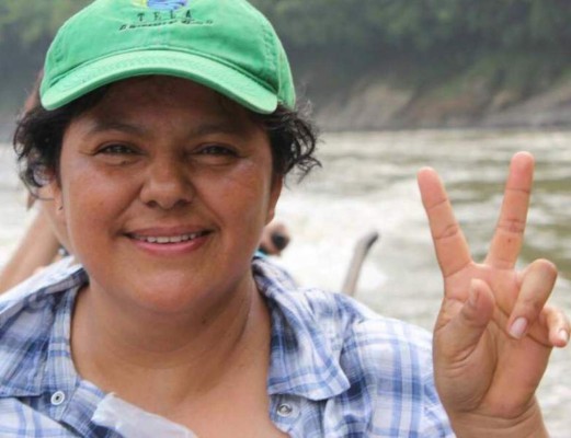 Artista hondureño dedica canción a Berta Cáceres