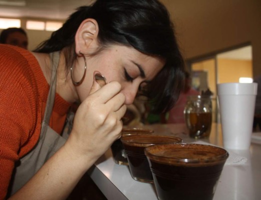 Sube estándar de cafés gourmet en Taza de Excelencia