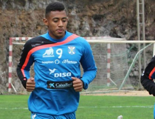 'Choco' Lozano ya entrena con normalidad en Tenerife