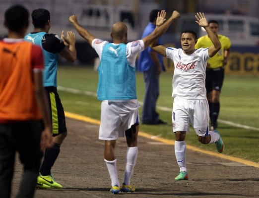 Olimpia deja atrás al Victoria y se cita con el Marathón en la final