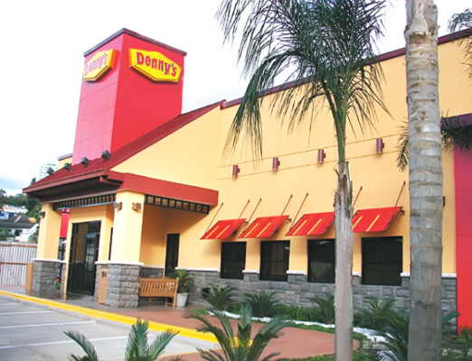 Con apertura de Denny’s se generarán 245 empleos