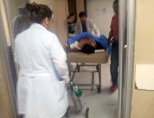 Joven se recupera tras lanzarse desde tercer piso del Rivas