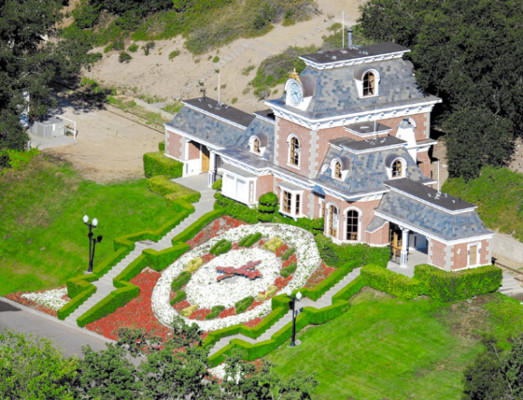 El martes sería el funeral de Michael Jackson