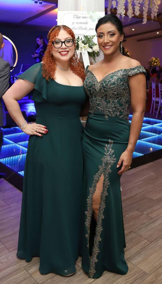 Marcela Reyes y Karen Sánchez