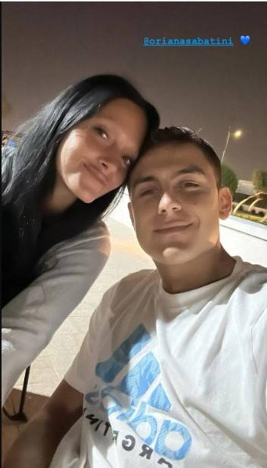 Paulo Dybala y su novia Oriana Sabatini.