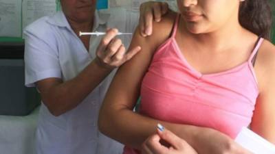 Las vacunas contra la influenza son gratis en los centros de salud del país.