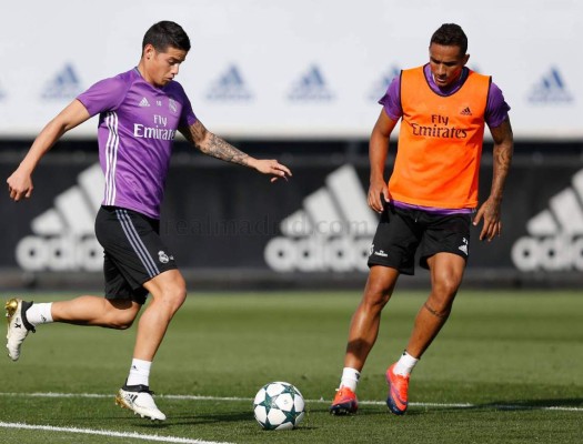 James regresa a los entrenamientos y apunta a la Champions