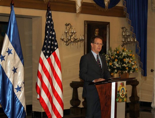 Nealon: Cuando apagan voces de líderes todos perdemos