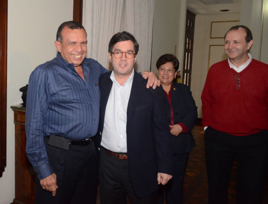 El presidente electo de Honduras pide apoyo al BID para programas sociales