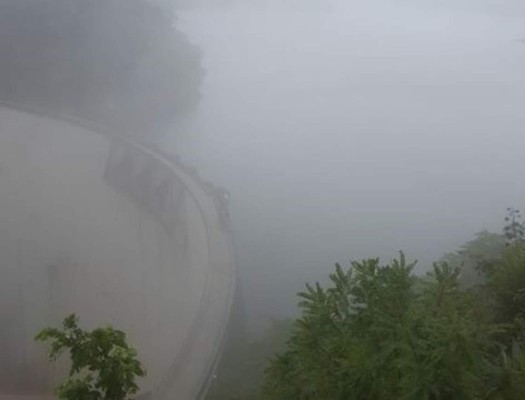 No abrirán compuertas de El Cajón hoy; lo harán si sigue lloviendo seis días