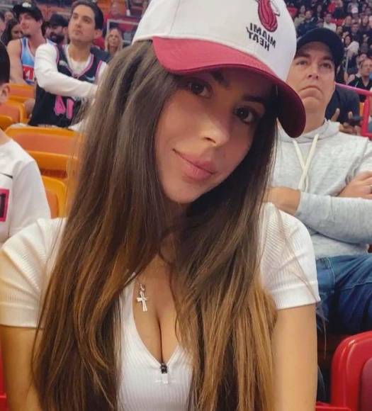 La hermosa joven de Portugal compartió a través de su Instagram una foto con uno de los goleadores del Manchester City y despertó el interés de los seguidores del futbolista.