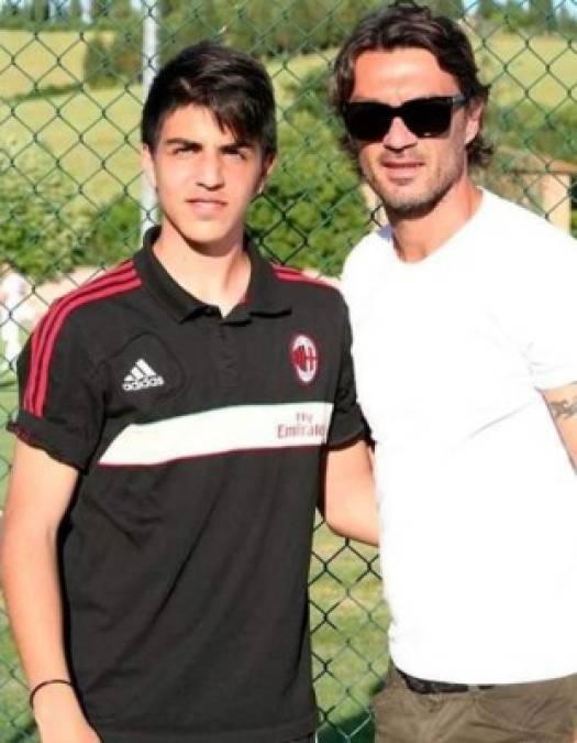 Christian Maldini no ha podido seguir los pasos de su padre Paolo, quien fue un zaguero que lo ganó todo en el fútbol. Tras fracasar en el Milan, pasó al club Hamrun Spartans de Malta y actualmente juega en la Serie C de Italia con el Alma Juventus Fano 1906.