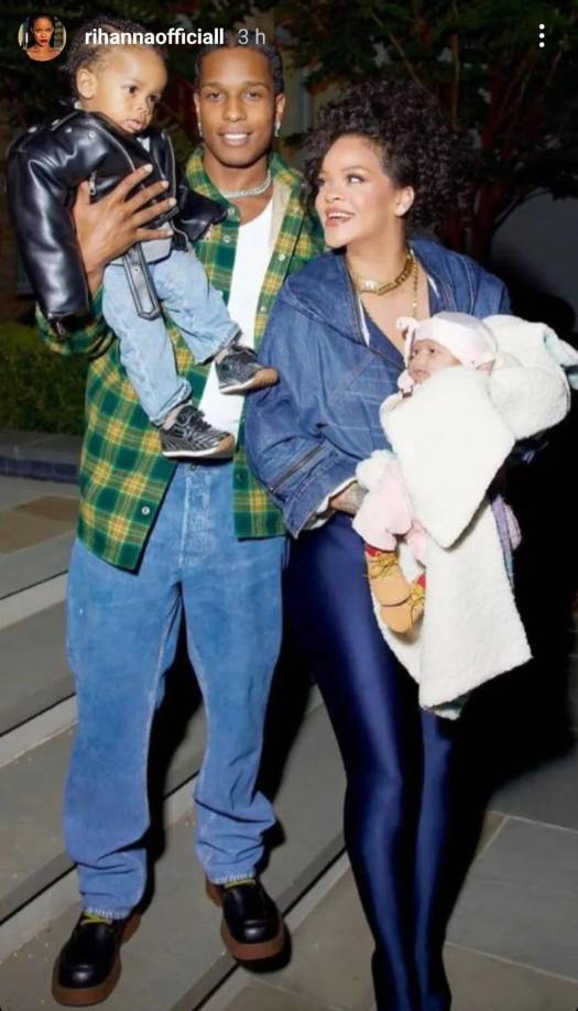 La cantante sin muchos detalles los subió a sus historias de Instagram.