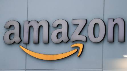 Amazon dijo que los empleados contratados tendrán beneficios médicos y otros.