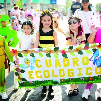 La primera calle de San Pedro Sula se llenó de alegría y fervor patrio