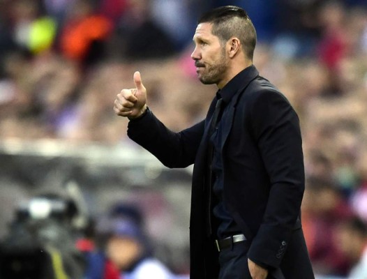 Simeone sobre el planteamiento de Mou: 'Cada uno elige lo que mejor cree'