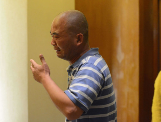 'No creemos que estén muertos', dicen familiares de víctimas del vuelo MH370