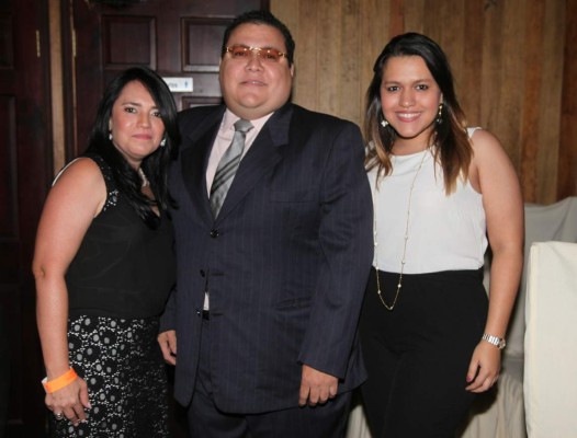 Cámara Júnior Zorzales honra a distinguidos empresarios