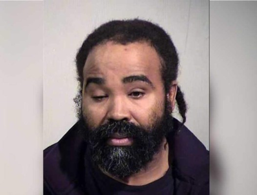 Arrestan a enfermero por abusar de una mujer en coma en EEUU