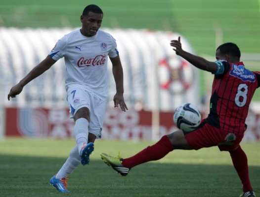 Olimpia se queda con el liderato y manda a Deportes Savio a segunda