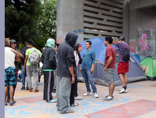 Unah: centros regionales contrarreloj para evitar cancelación