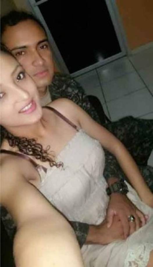 El militar Darwin Chavarria ha conquistado el corazón de la hermosa joven hondureña.