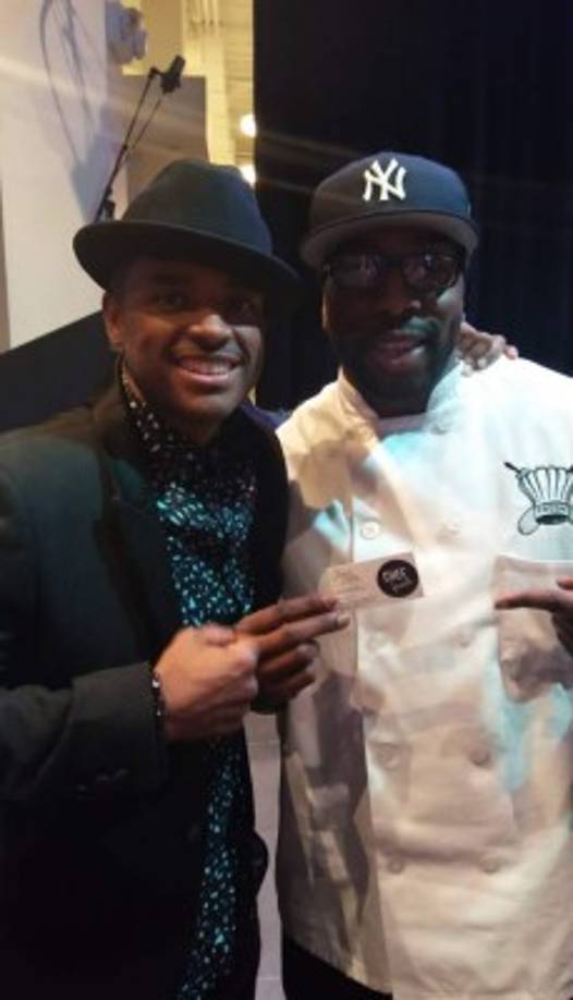 Antwoin se siente muy contento de poder servir sus creaciones a famosos, pues sabe que eso de cierta forma le ayudará a hacer realidad su sueño de expandir su negocio por distintas ciudades en Estados Unidos. Por mencionar algunas celebridades, Gutiérrez ha complacido el paladar de “DJ Khaled, el rapero Rick Ross, el actor Larenz Tate, la modelo Eva Marcille, del programa American Next Top Model. <br/>En la imagen aparece con el actor el actor Larenz Tate.