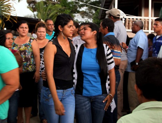 Llanto y dolor en último adiós al alcalde de Iriona, Aníbal Duarte