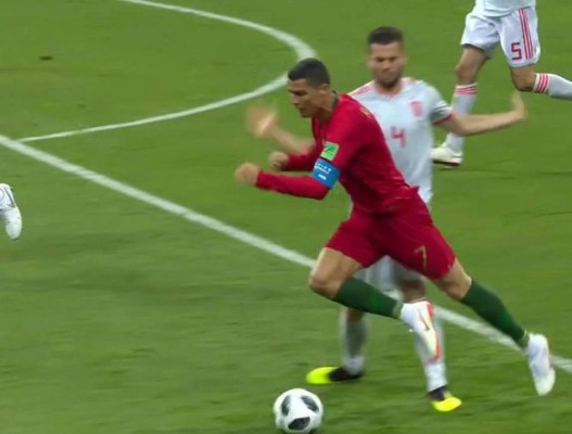 El polémico penal a favor de Portugal ante España que anotó Cristiano Ronaldo