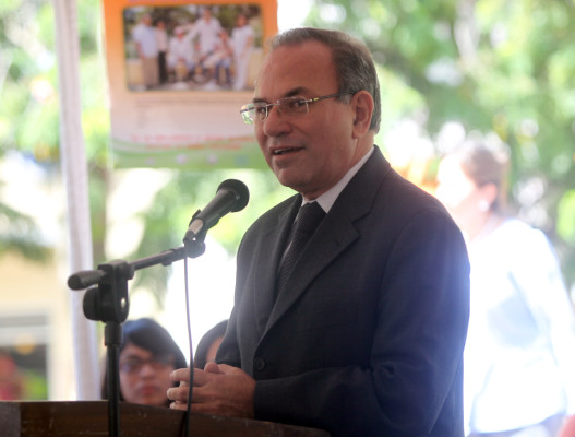 Declaran nula licitación de medicamentos