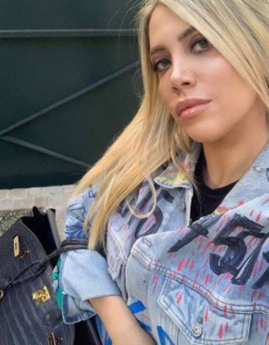 “Un ejemplo de mensaje profundamente equivocado es el que dio la conocida influencer Wanda Nara, quien, en los últimos días, apareció en una foto donde su hijo fotografía su lado B”, dice el comunicado de Codacons.