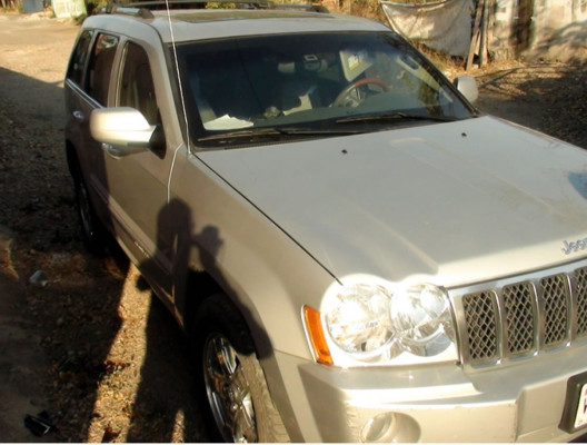 'El Chapo' estaba dentro de un baño y acompañado de una mujer