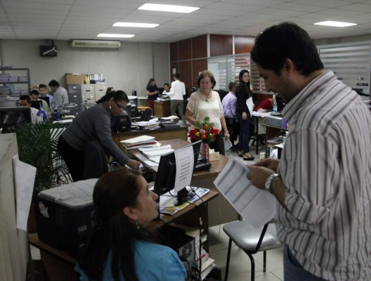 Vigente reforma a ley que beneficia a los que ganan menos de L15,000