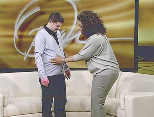 'Hombre embarazado” dio a luz a una niña