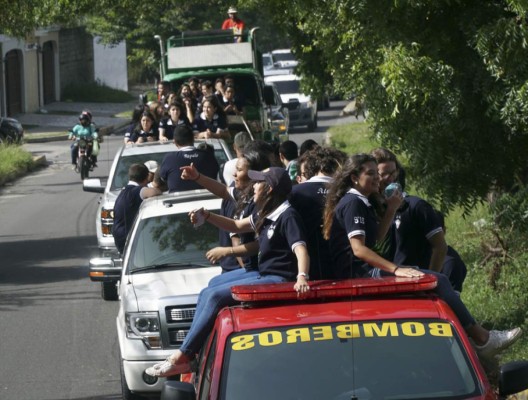 Entrada de la clase 2019 de la Santa María del Valle