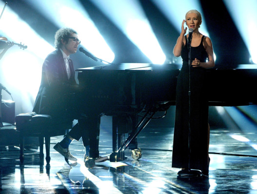 Taylor Swift, JLo y Justin Timberlake brillan en los American Music Awards