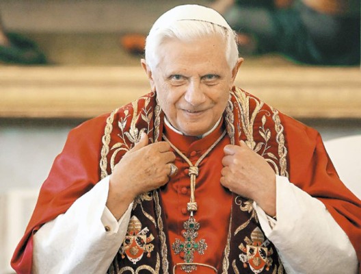 El Papa autoriza la misa en latín