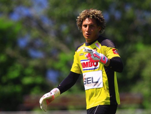 Por agresión denuncian al jugador Kevin Hernández