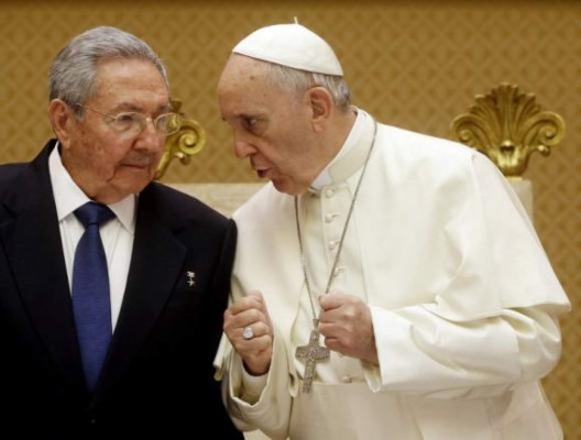 Cuba indulta 787 presos por llamado del papa Francisco