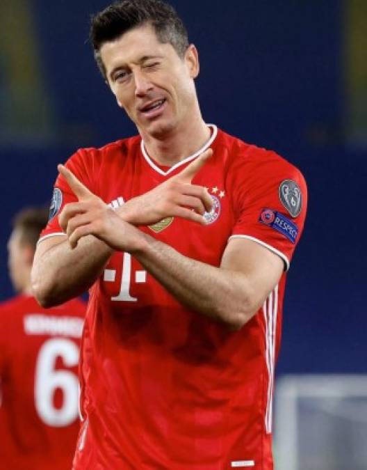 Según The Sun, El Chelsea va a realizar una suculenta oferta por Robert Lewandowski. Después de fracasar en sus intentos por traerse a Haaland, van a ir a por el delantero del Bayern Múnich. Próximamente harán una oferta de 50 millones de euros al club bávaro. Foto Facebook Robert Lewandowski.