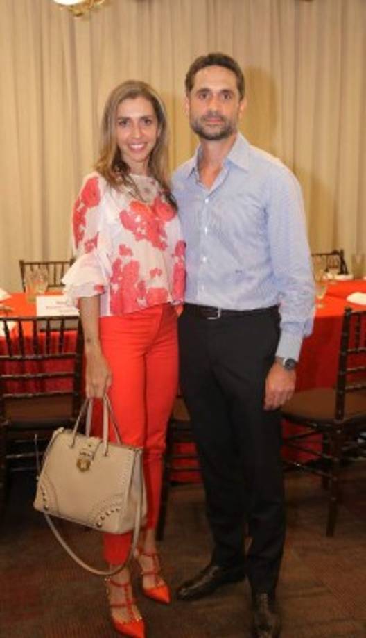 Vanessa y Ricardo Bizzarri.