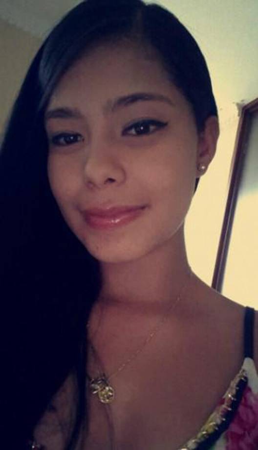 Sicarios matan por error a una joven, las balas eran para su novio