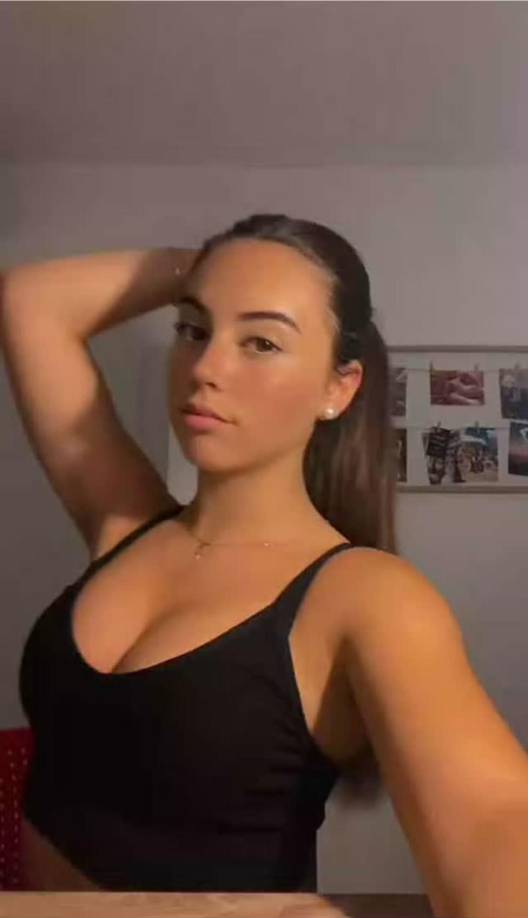 Así es Alex Padilla, la supuesta novia del joven futbolista Lamine Yamal, del FC Barcelona y de la Selección Española.