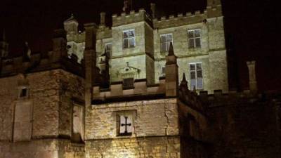 Las Catacumbas de París son uno de los atractivos turísticos de la ciudad para los más atrevidos.