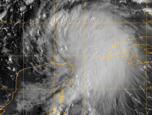 Nueva Orleans se prepara para el desembarco de Karen